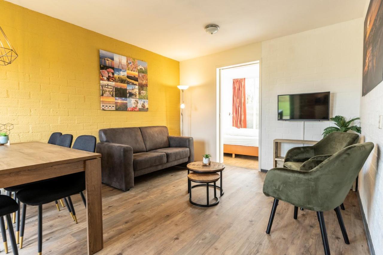 'T Eibernest Villa De Cocksdorp  Bagian luar foto