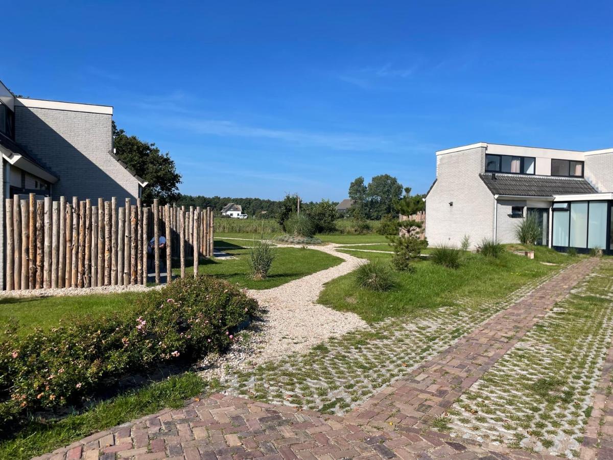 'T Eibernest Villa De Cocksdorp  Bagian luar foto