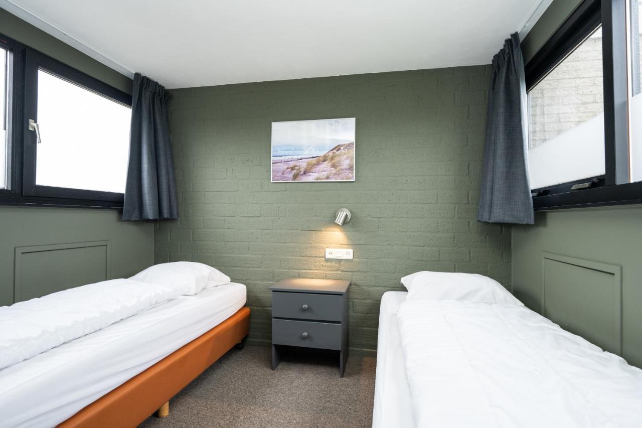 'T Eibernest Villa De Cocksdorp  Bagian luar foto
