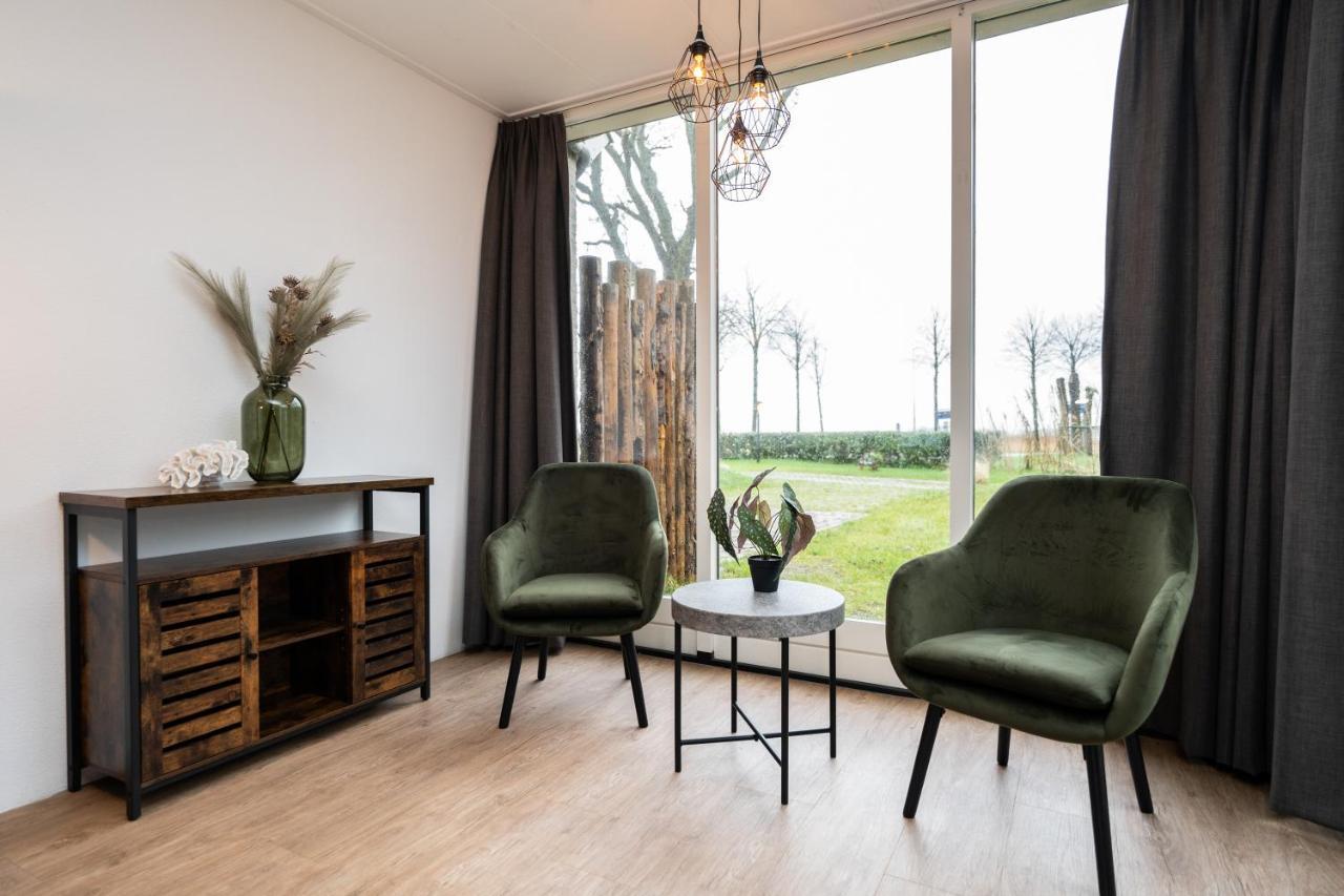 'T Eibernest Villa De Cocksdorp  Bagian luar foto